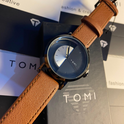 TOMI Unique Classic Round Dial Premium Quality Watch