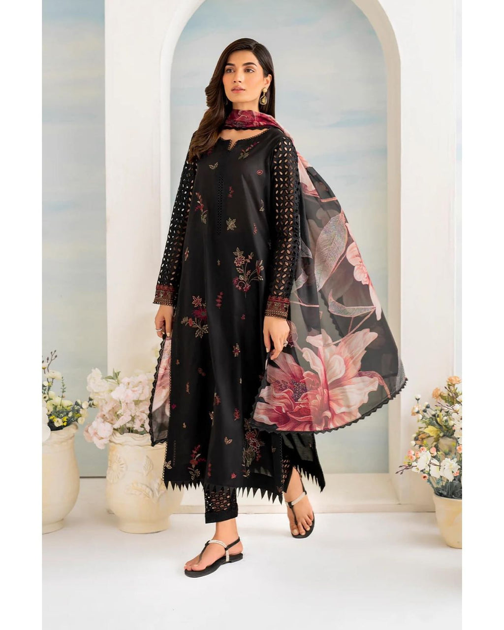 IZNIK Summer Lawn Embroided Ladies (3 Piece) Suit 2025